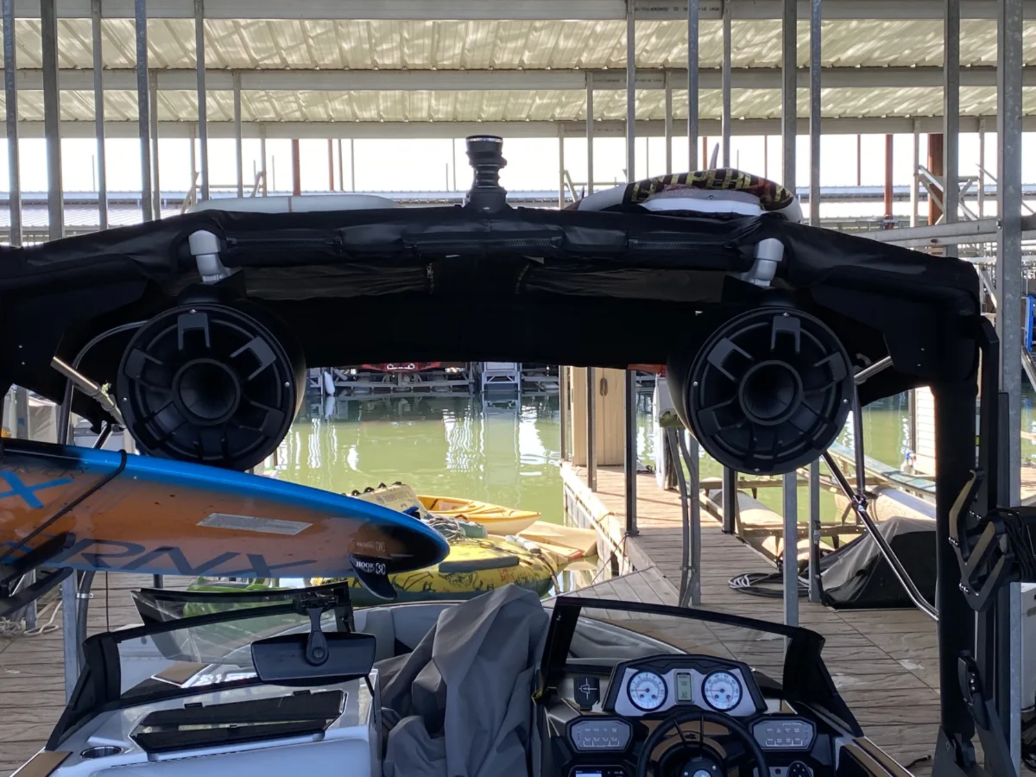 2021 Axis Boats T23