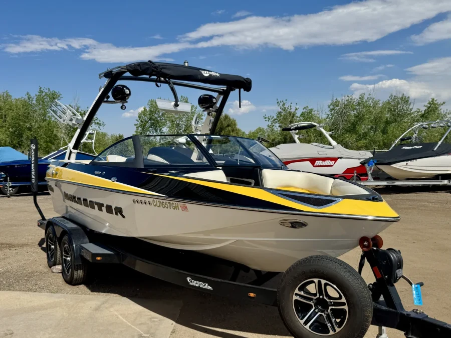 2015 Malibu Boats Wakesetter VTX for sale in Longmont, Colorado
