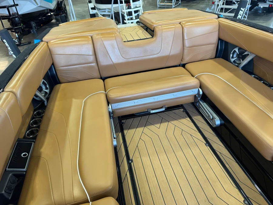 2019 Malibu Boats Wakesetter 24 MXZ for sale in Lewisville, Texas