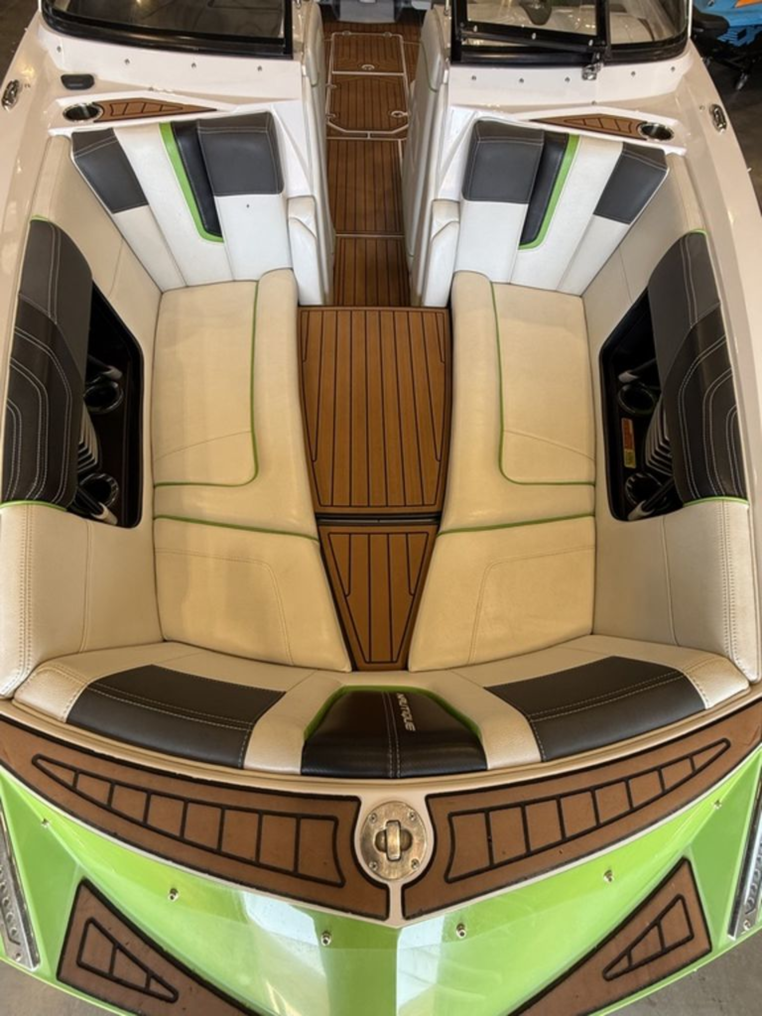 2014 Nautique G25