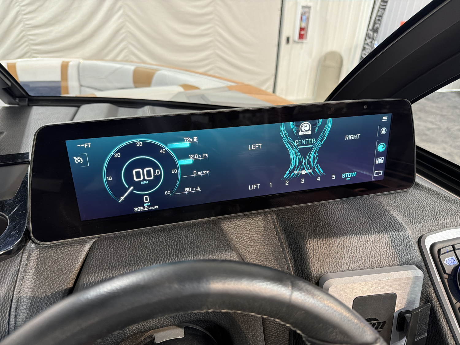 2025 Malibu 23 LSV