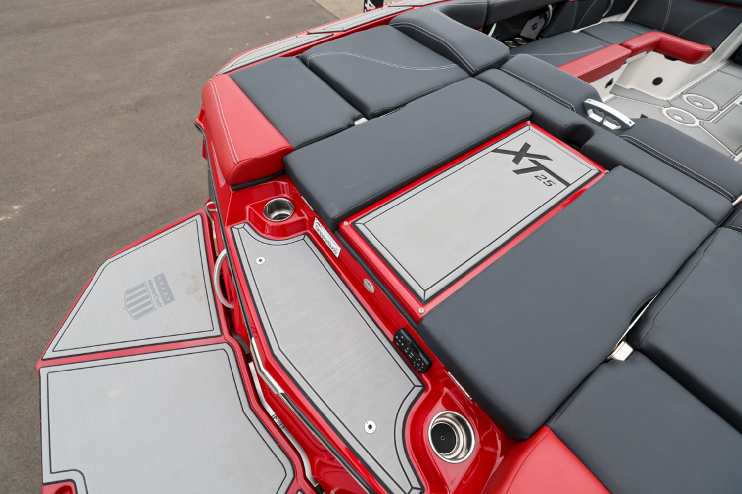 2021 MasterCraft XT25
