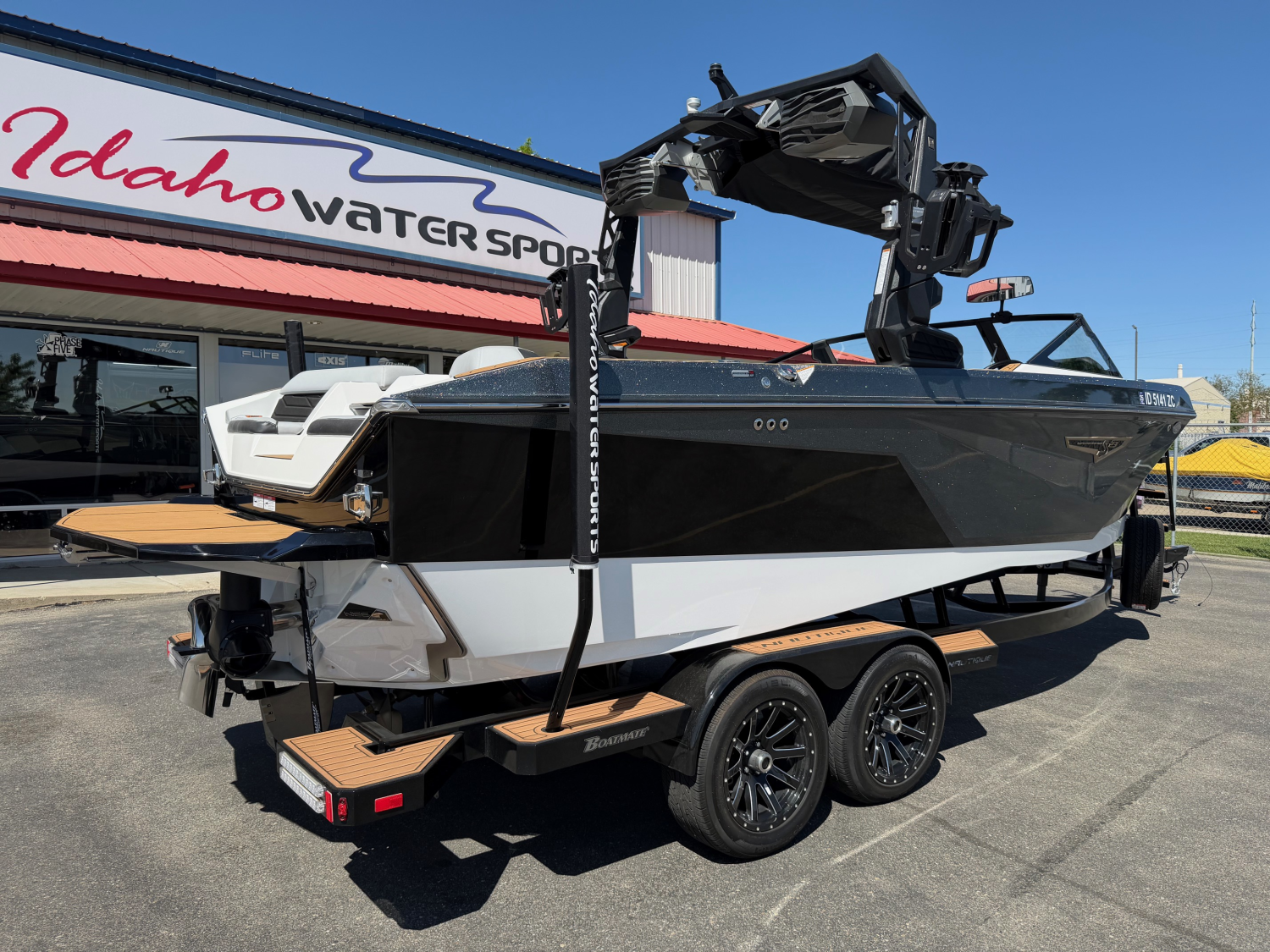 2023 Nautique S23