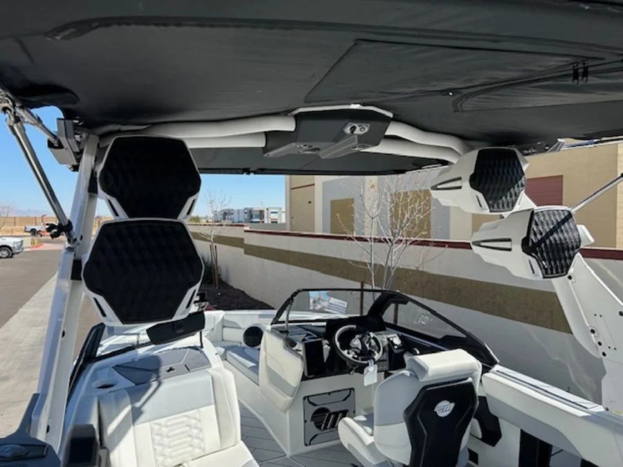 2025 Malibu Boats Wakesetter 26 LSV for sale in DRAPER, Utah