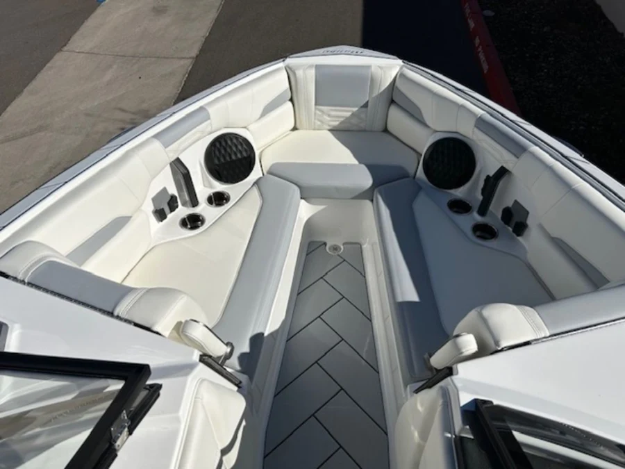 2025 Malibu Boats Wakesetter 26 LSV for sale in DRAPER, Utah