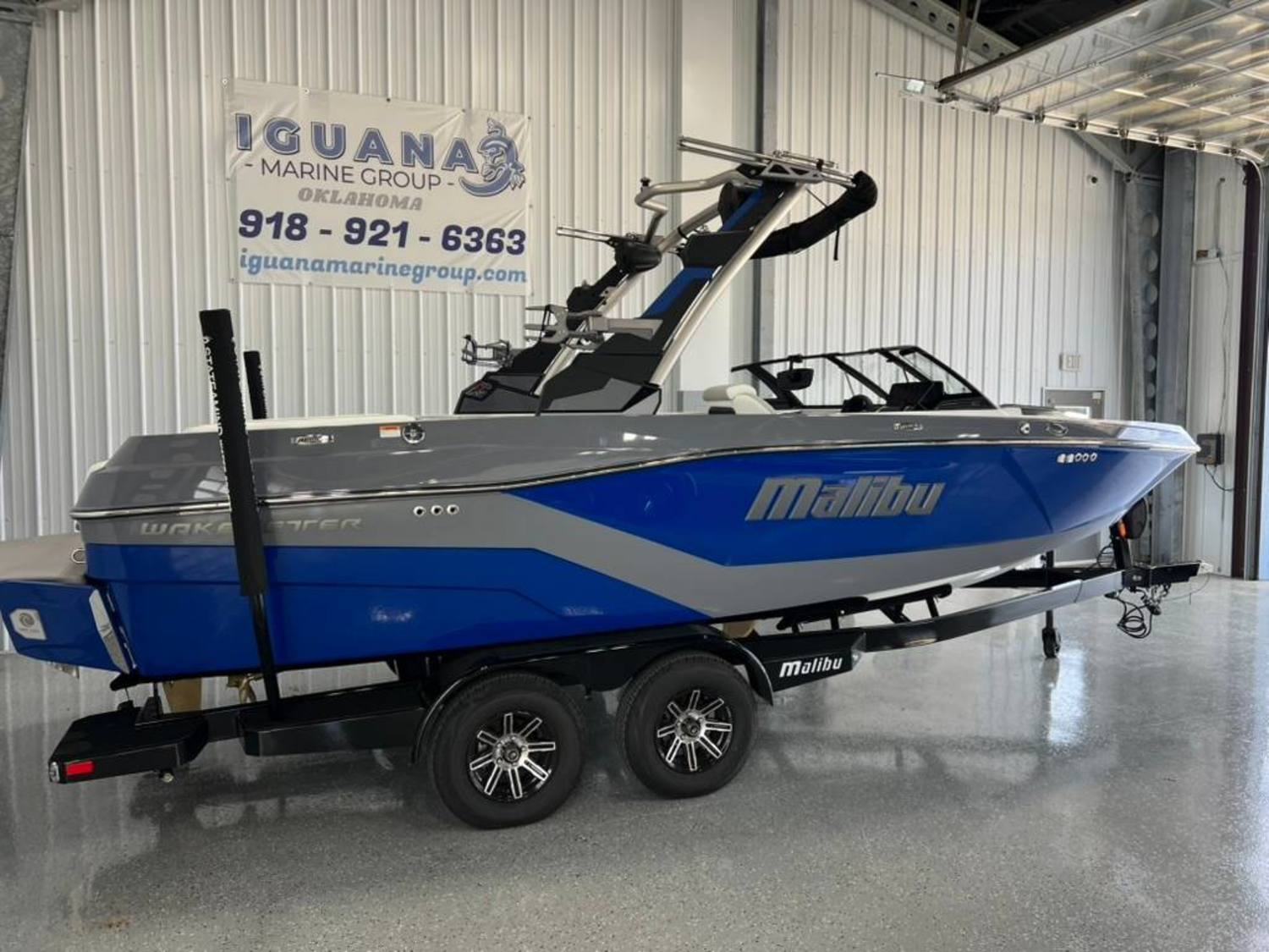 2026 Malibu 21 LX