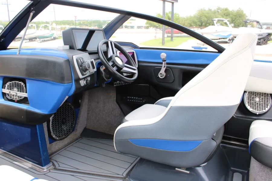 2016 Malibu Boats Wakesetter 23 LSV for sale in Austin, Texas
