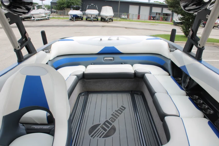 2016 Malibu Boats Wakesetter 23 LSV for sale in Austin, Texas