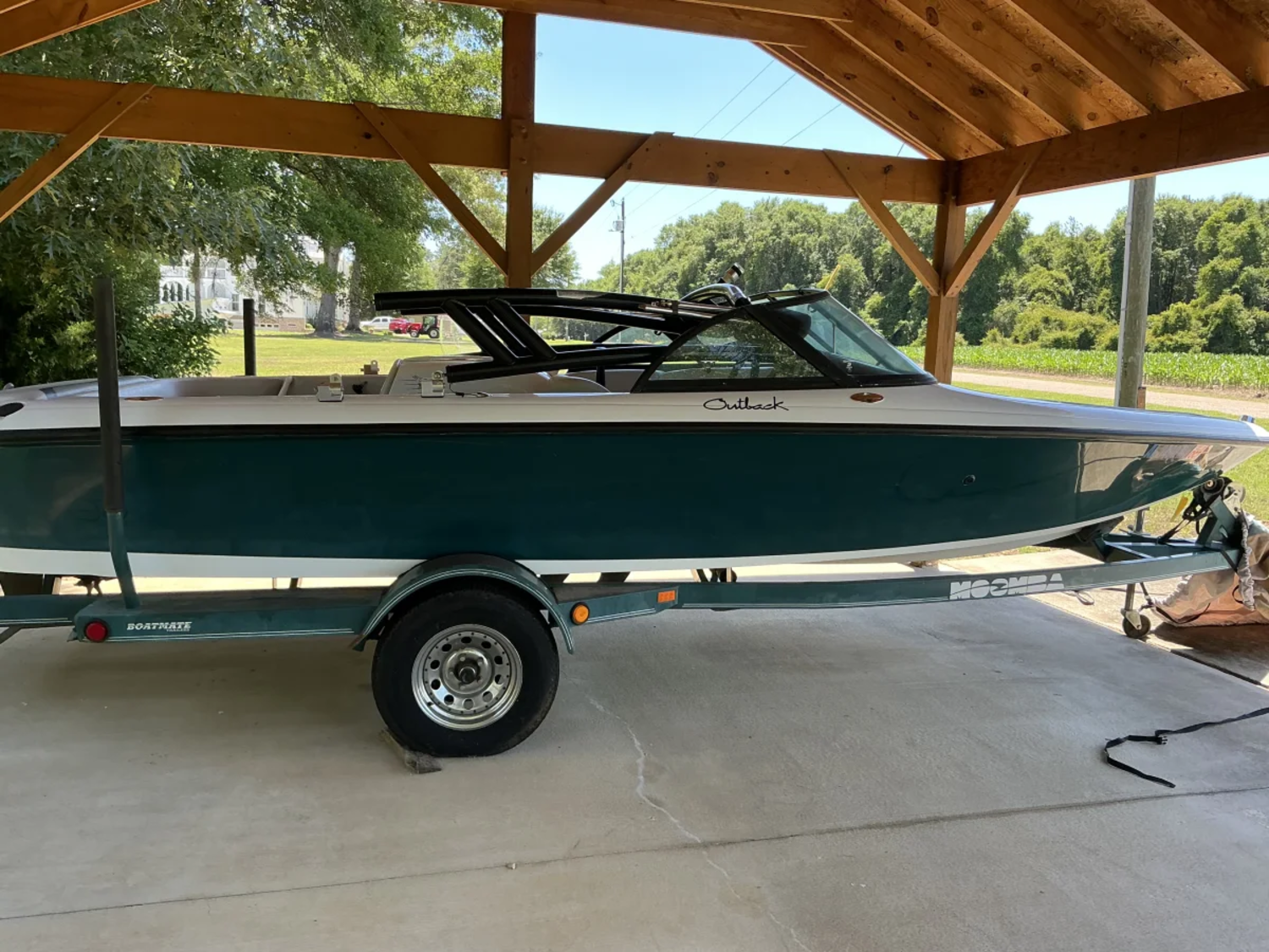 2002 Moomba Outback
