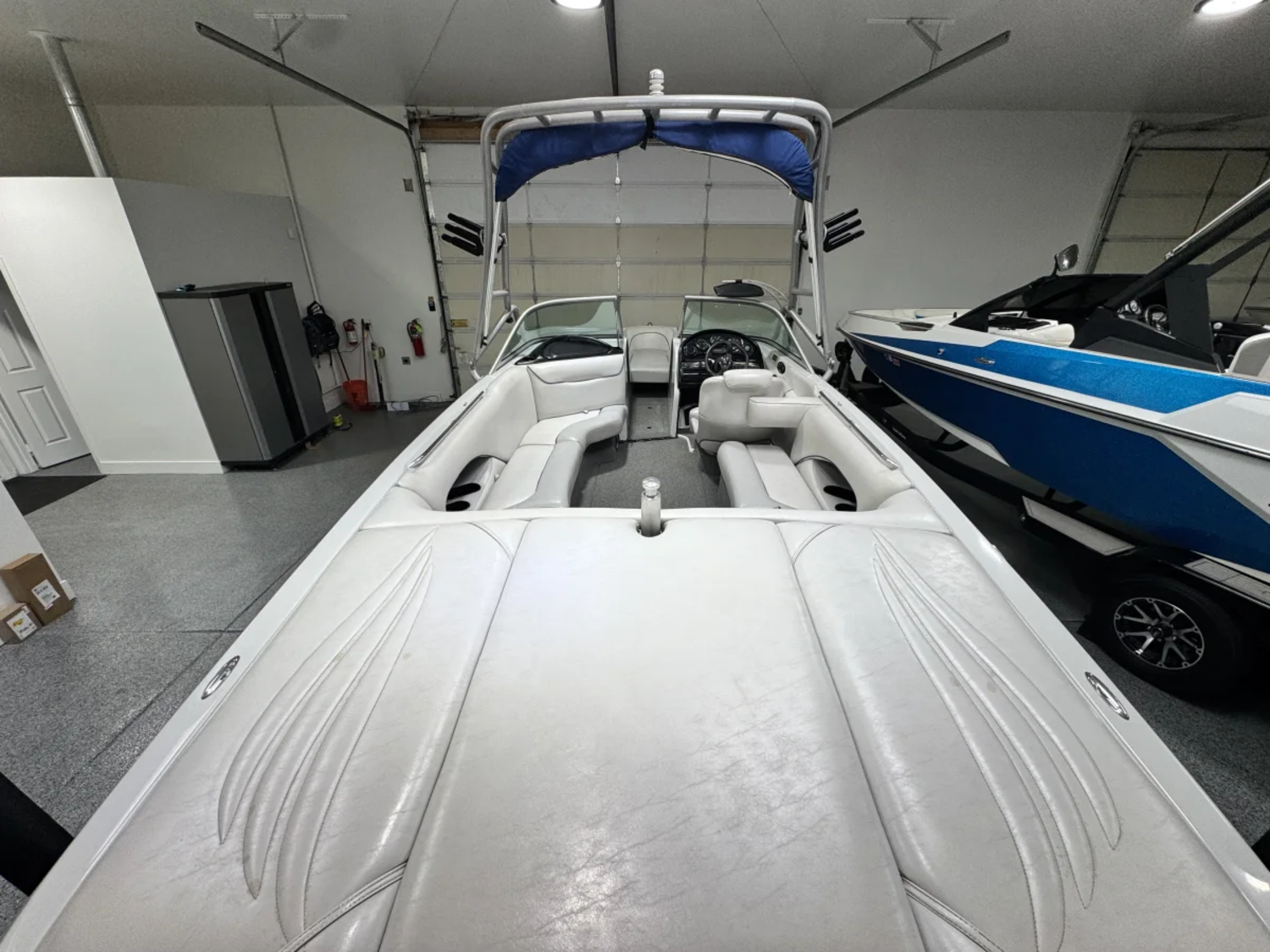 2005 Sanger V215 Original Owner Only 369 Hours