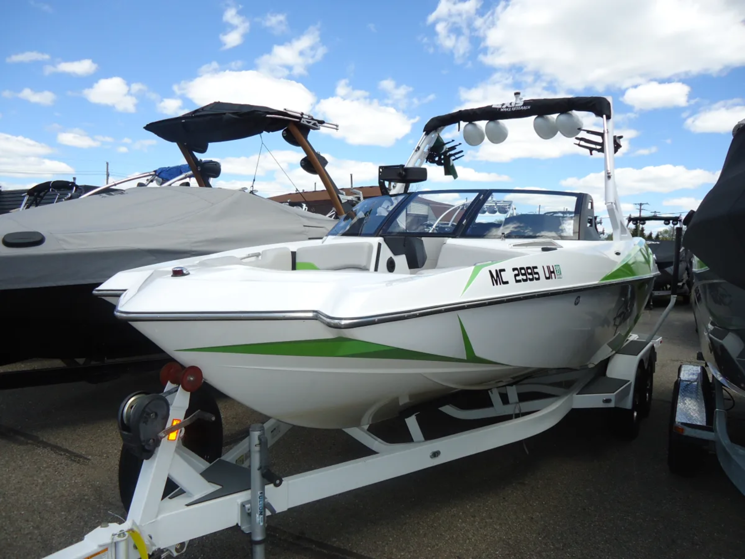 2018 AXIS A22