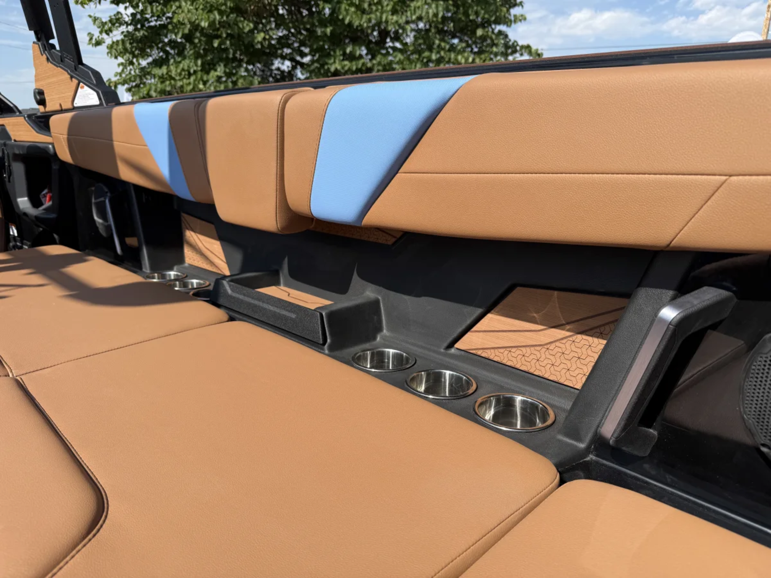 2026 Axis T250