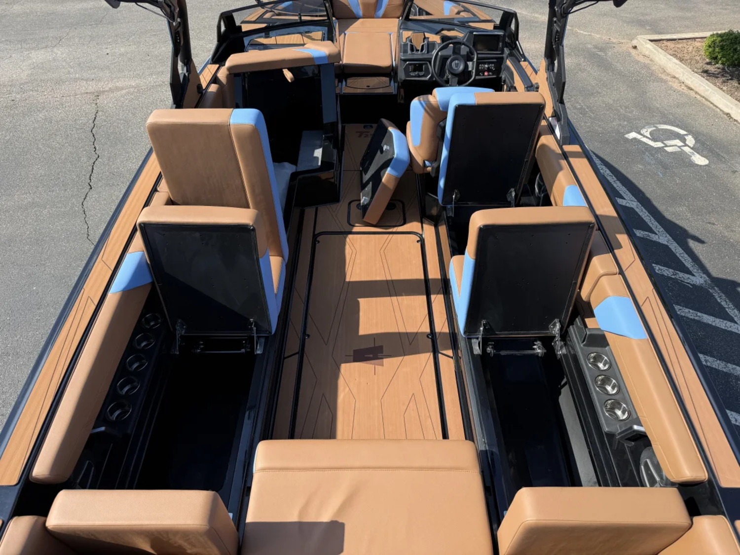 2026 Axis T250