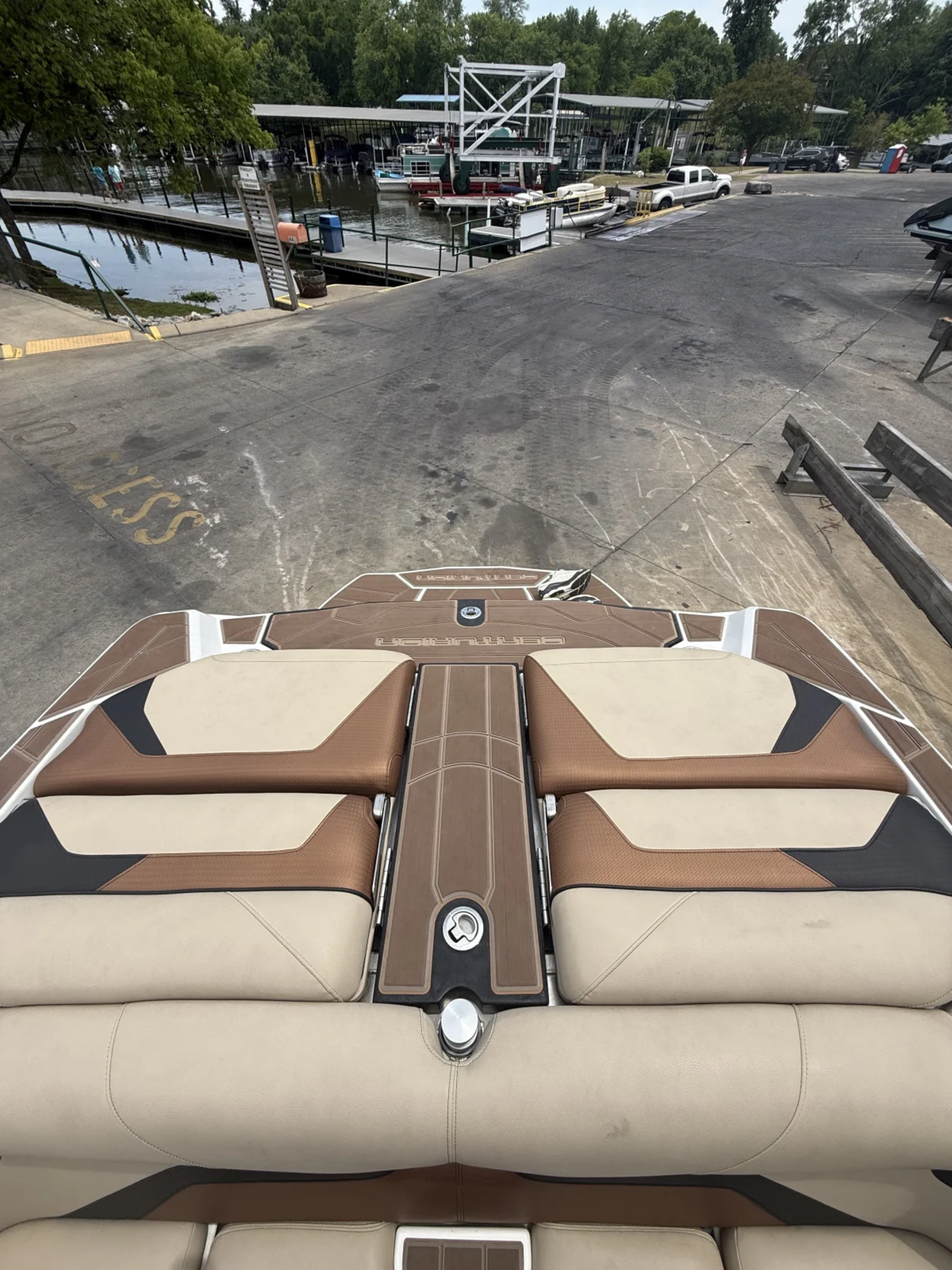 2022 Centurion Boats Ri245