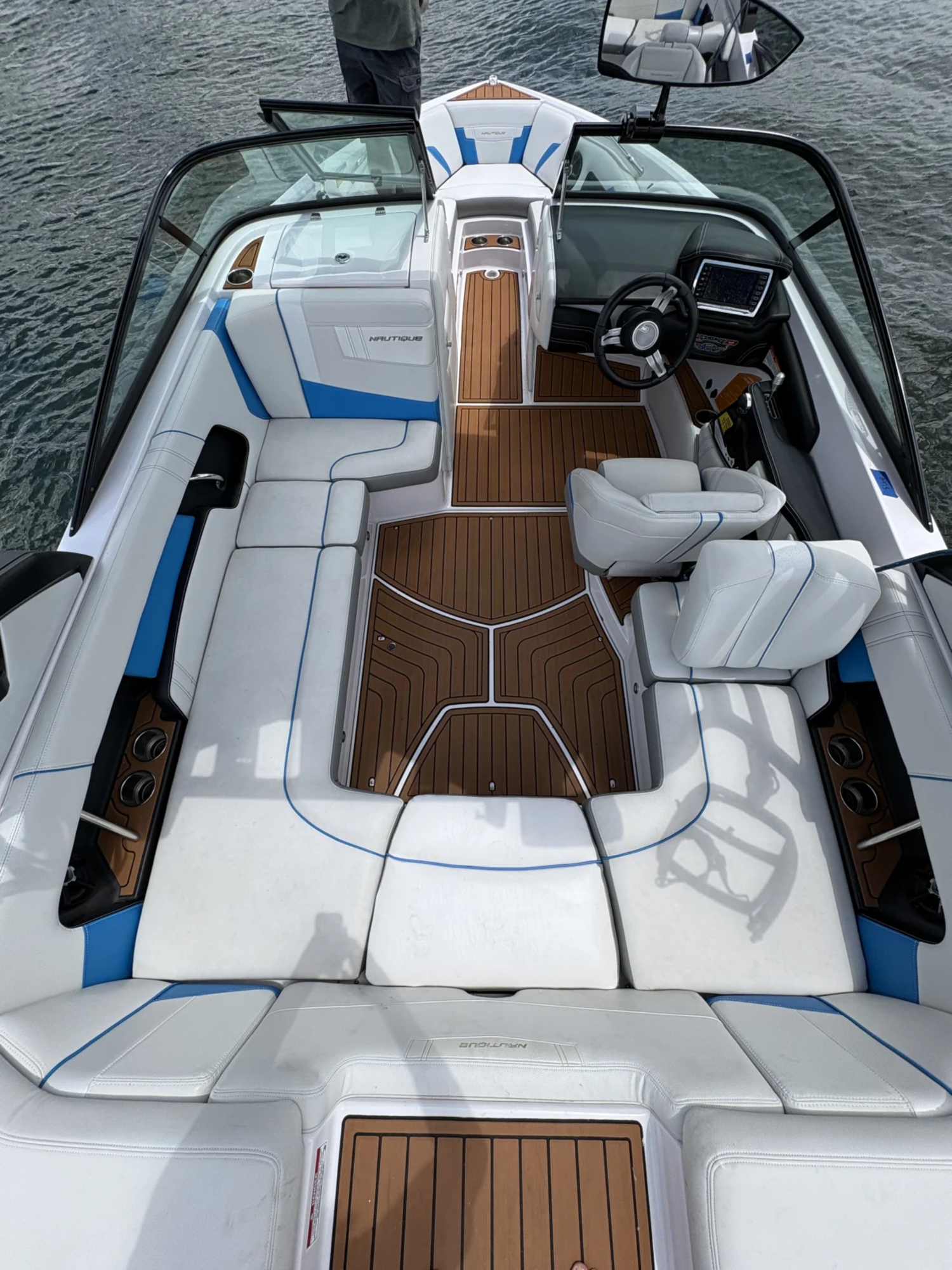 2014 Nautique Super Air 210