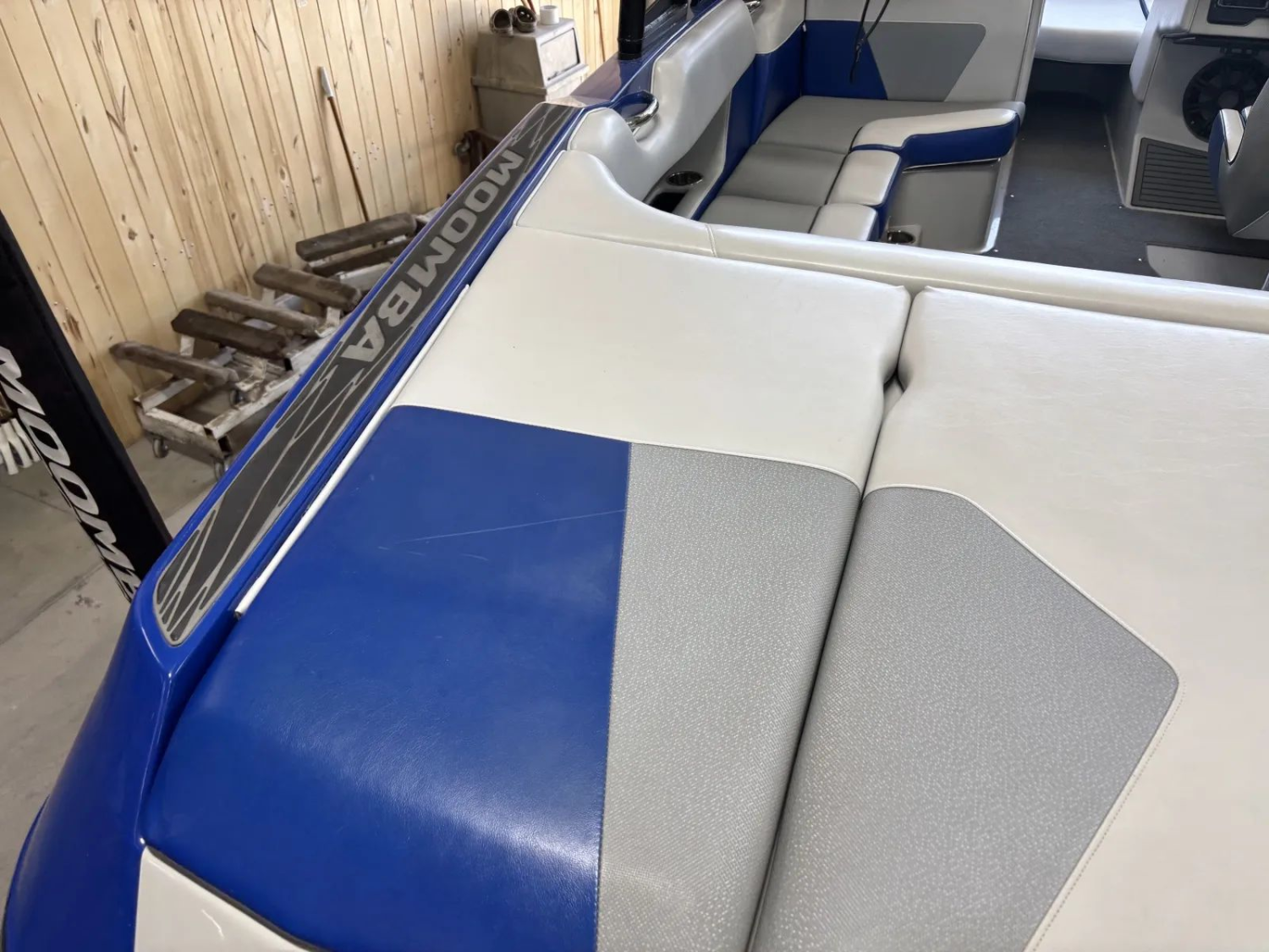 2016 MOOMBA HELIX
