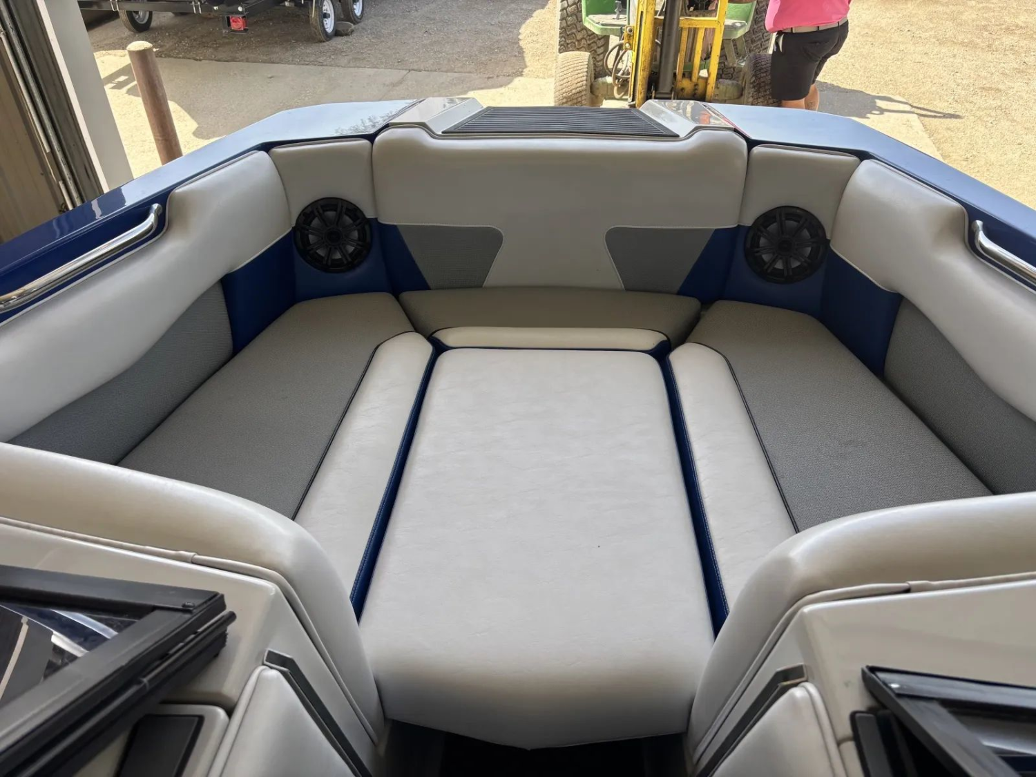 2016 MOOMBA HELIX