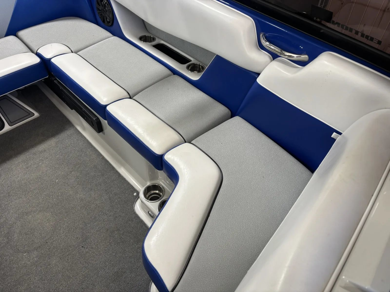 2016 MOOMBA HELIX