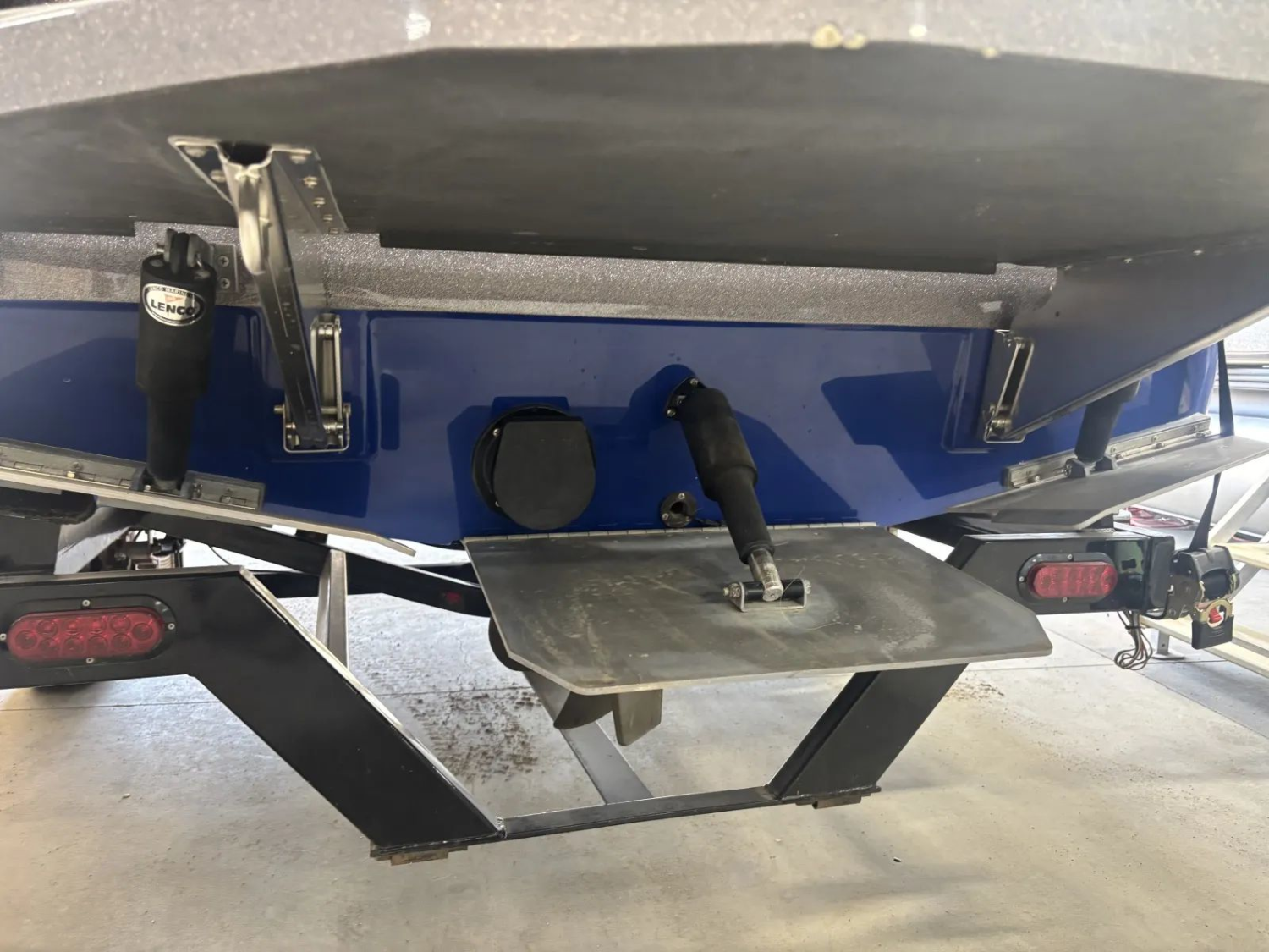 2016 MOOMBA HELIX