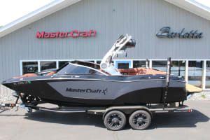 2018-mastercraft-x23-131756-image2