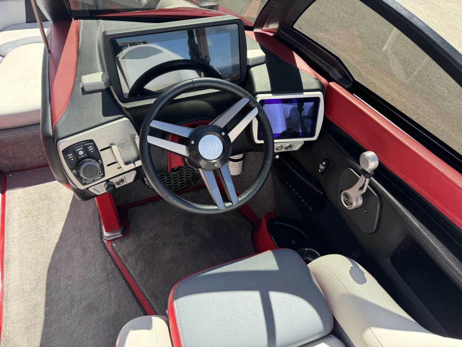 2016 Malibu Boats Wakesetter VLX for sale in Nampa, Idaho