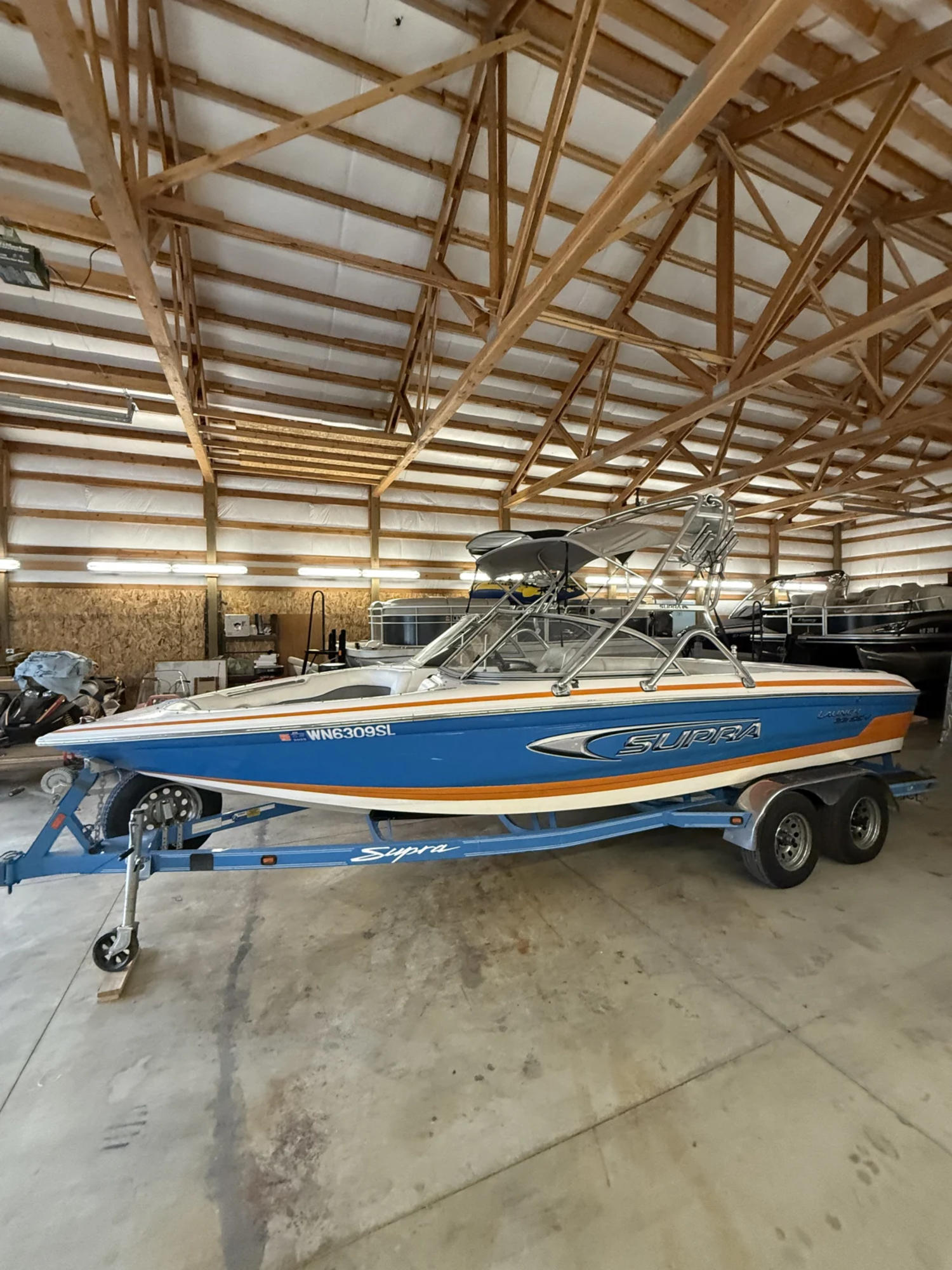 2004 Supra Launch 22SSV