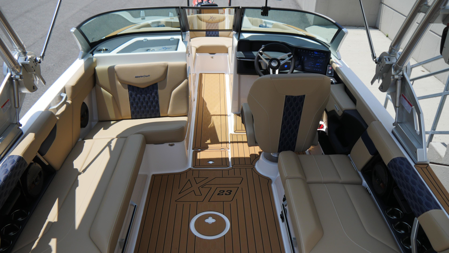 2025 MasterCraft XT23