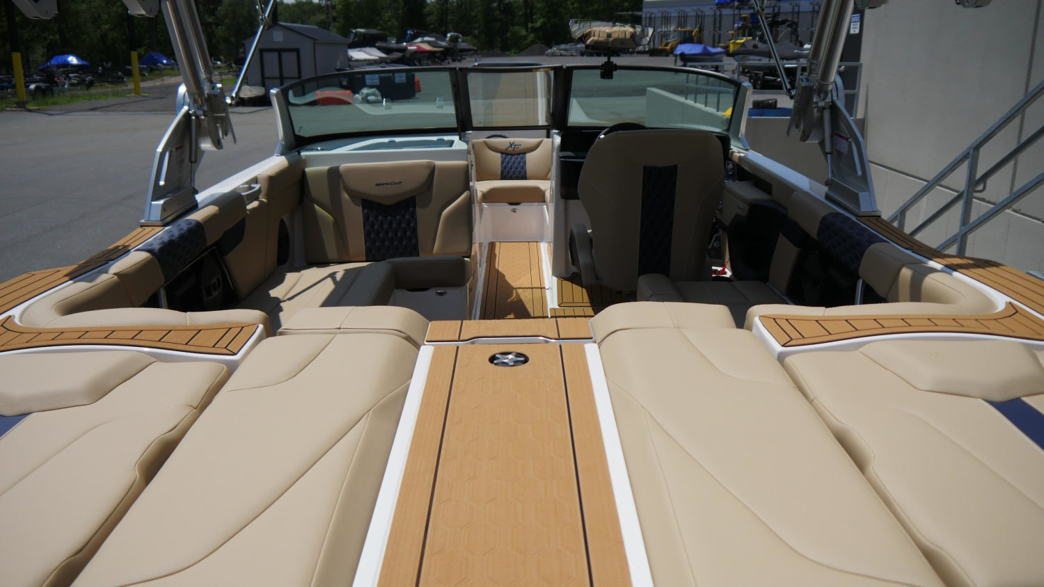 2025 MasterCraft XT23