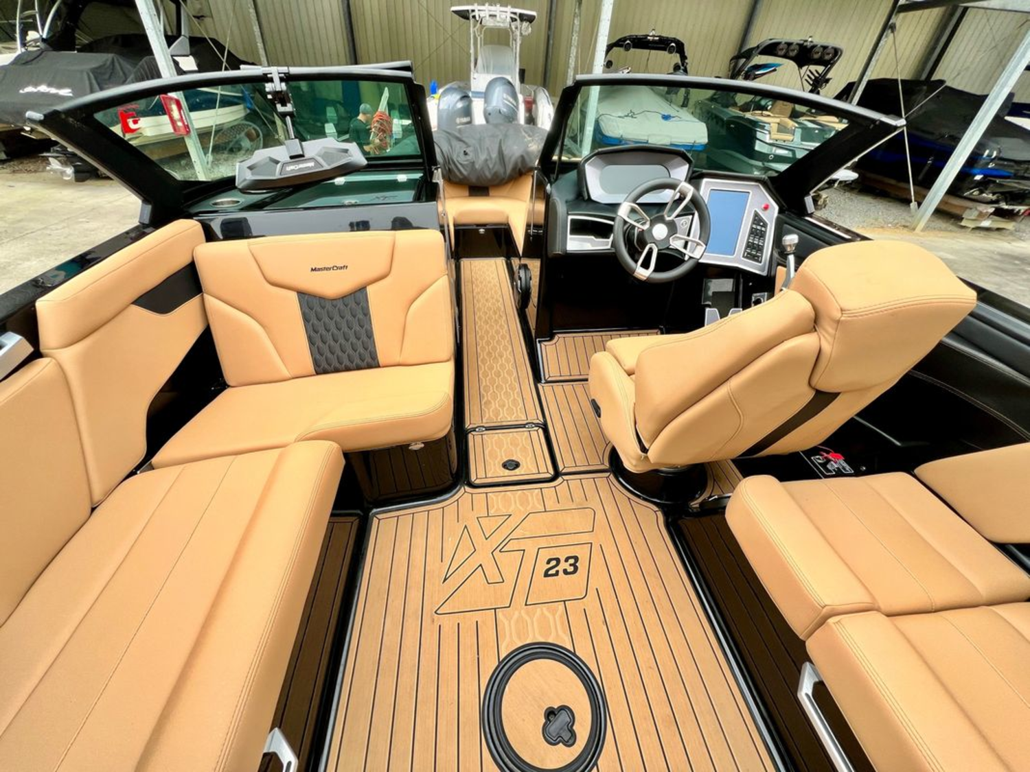 2022 MasterCraft XT23