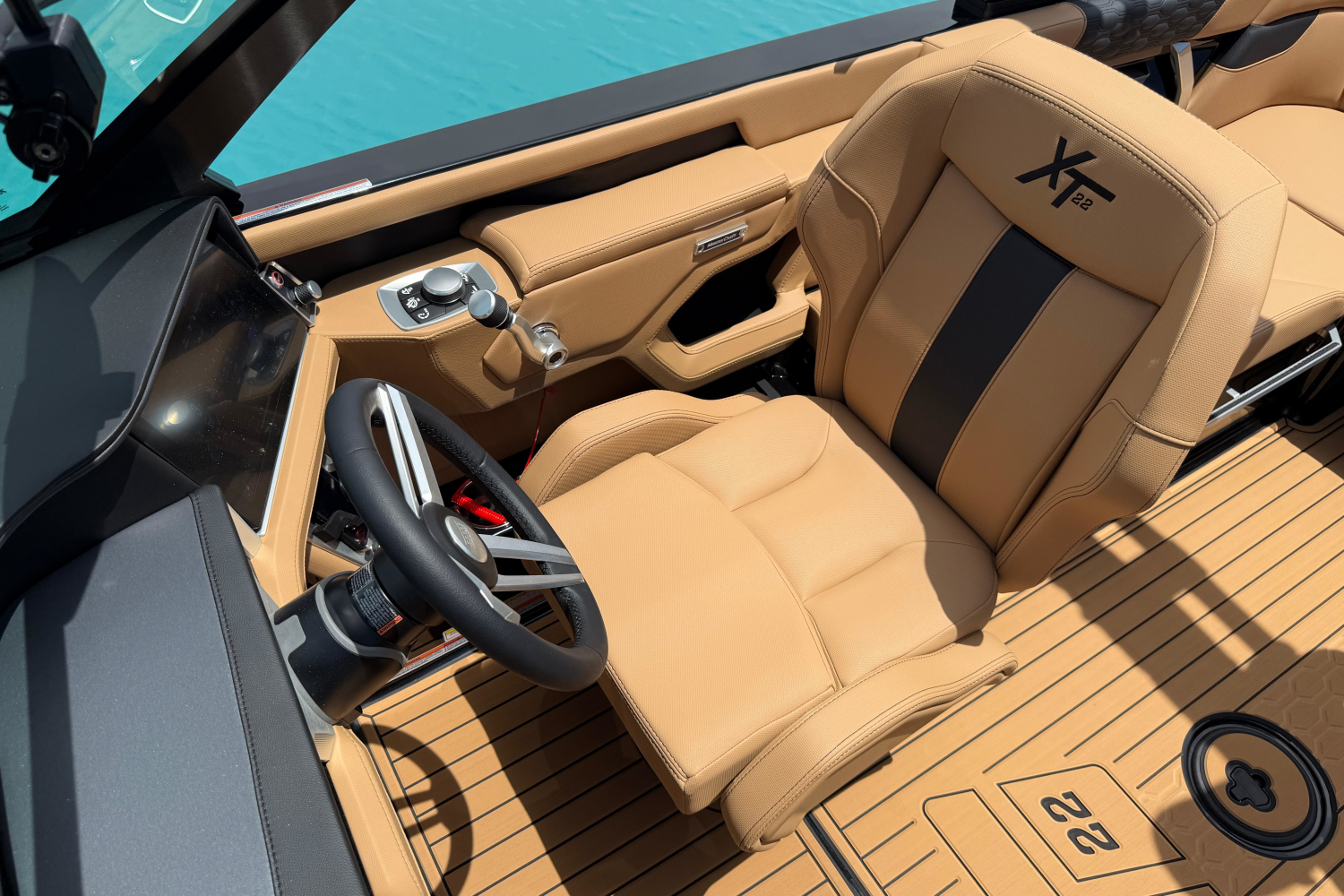 2025 MasterCraft XT22