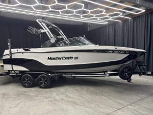 2022-mastercraft-xt23-112695-image1