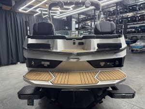 2022-mastercraft-xt23-112695-image4