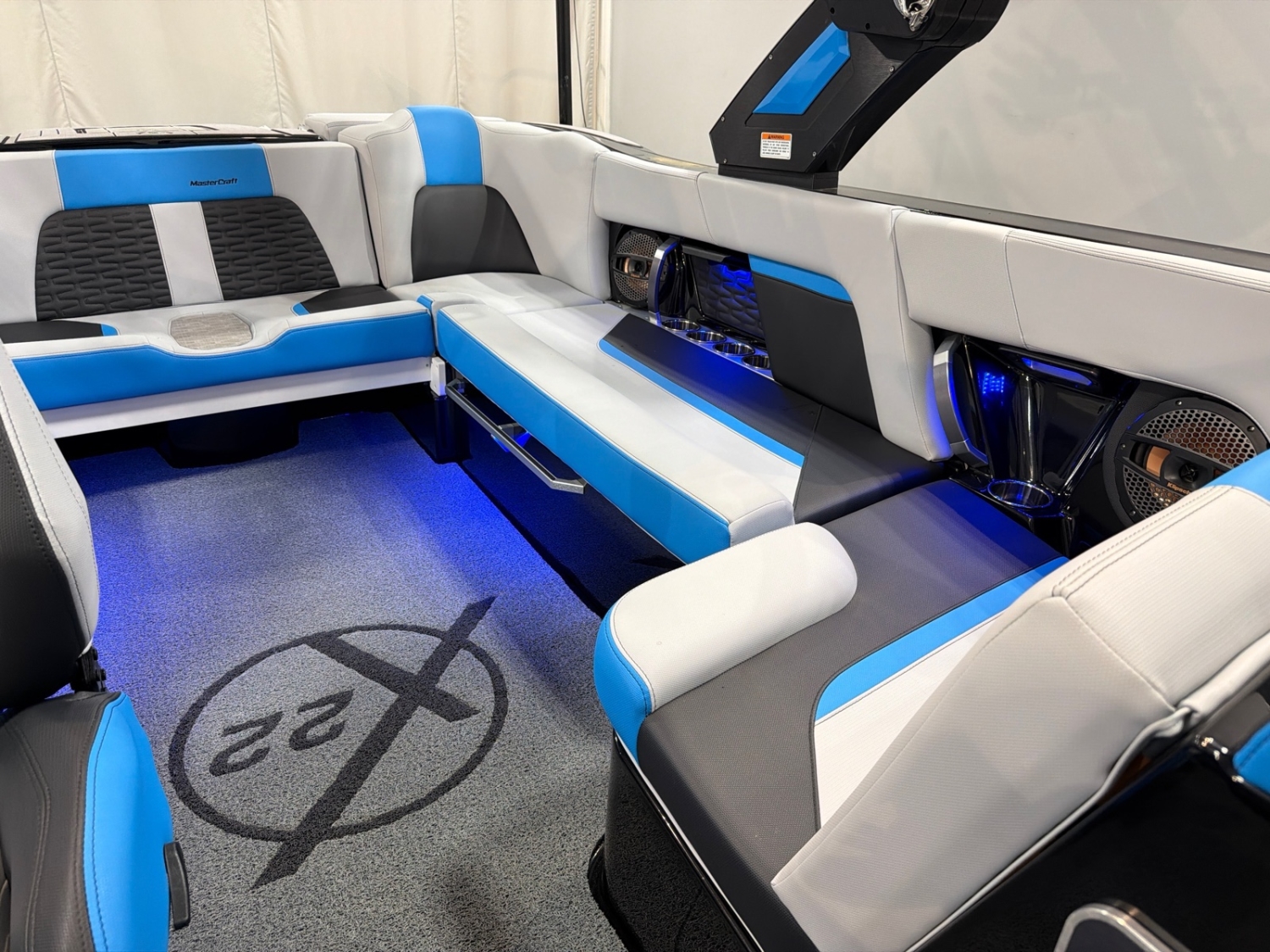 2023 MasterCraft X22