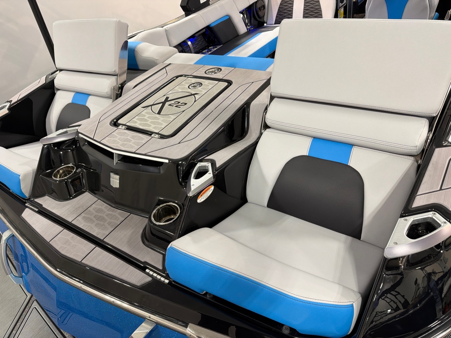 2023 MasterCraft X22