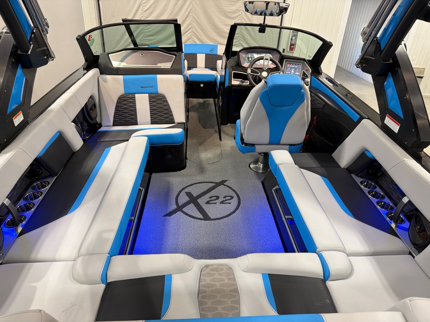2023 MasterCraft X22