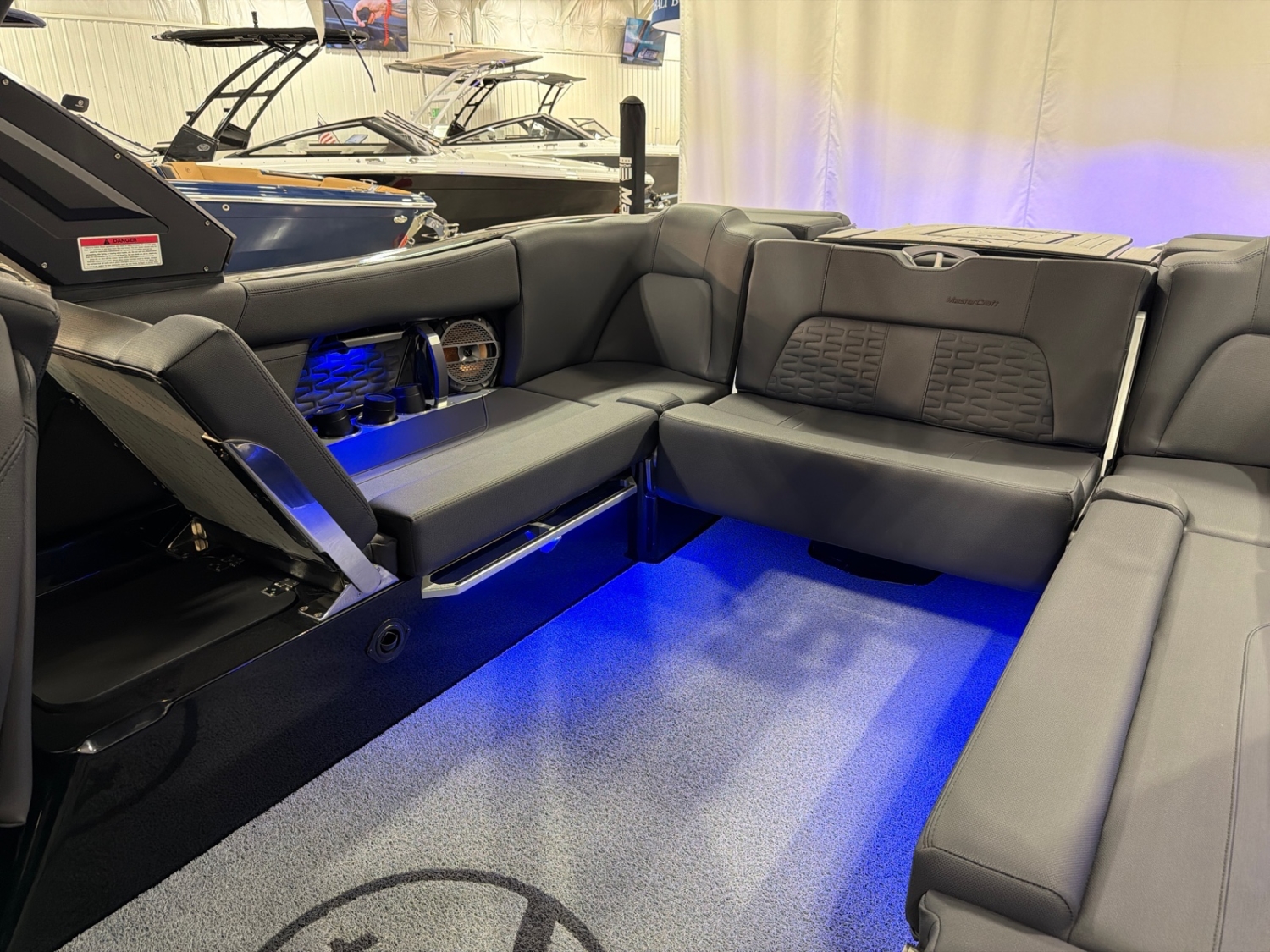 2022 MasterCraft X24
