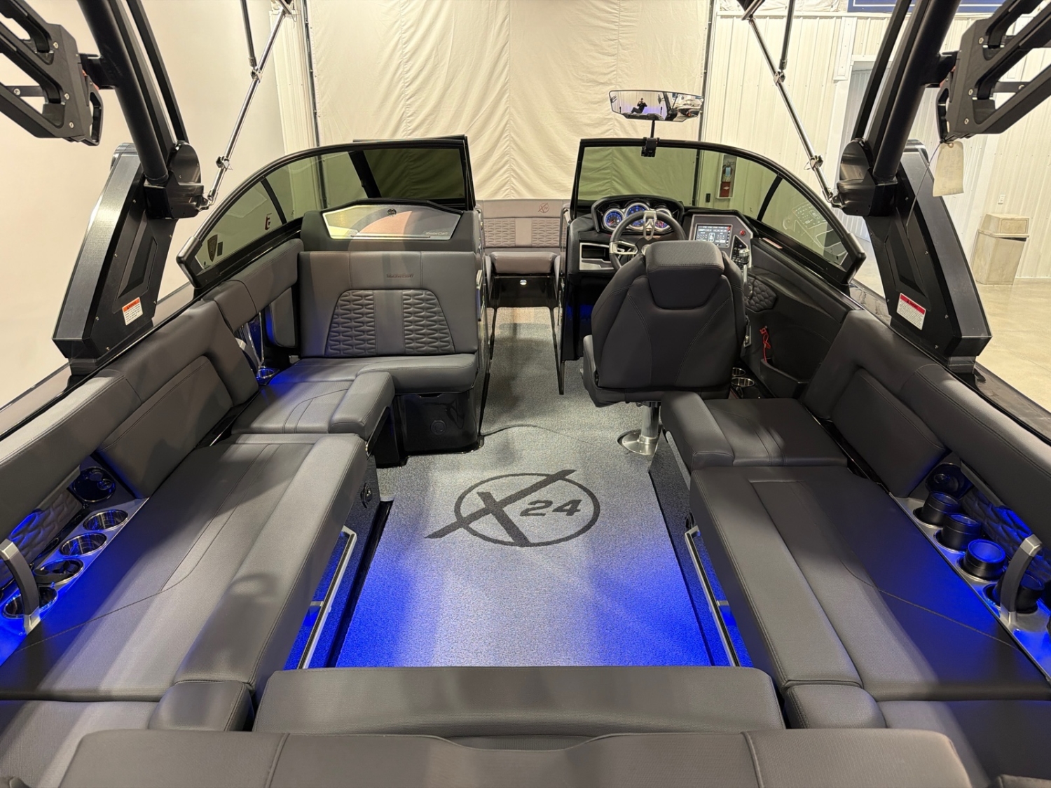 2022 MasterCraft X24