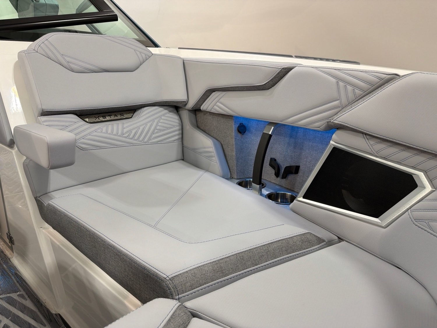2026 MasterCraft XStar 23