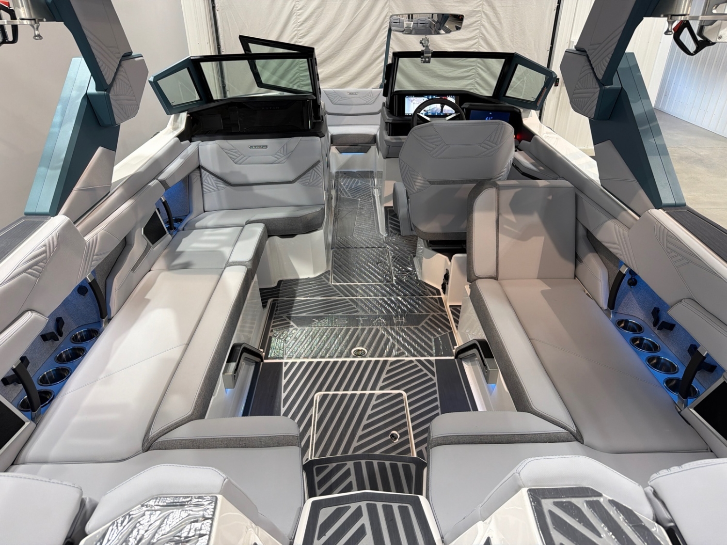 2026 MasterCraft XStar 23