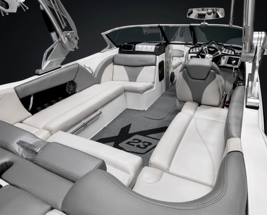 2016-mastercraft-x23-131737-image2