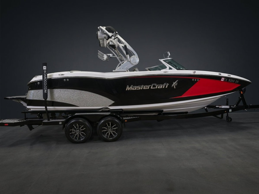 2016-mastercraft-x23-131737-image4