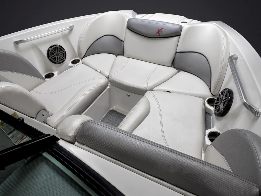 2016-mastercraft-x23-131737-image5