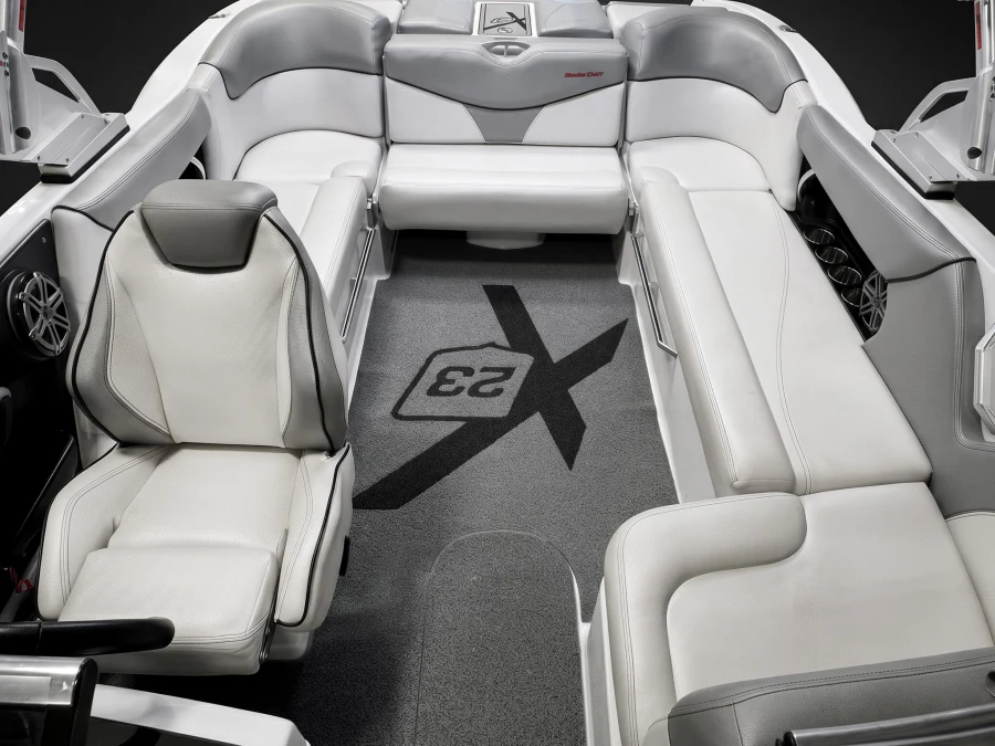 2016-mastercraft-x23-131737-image7