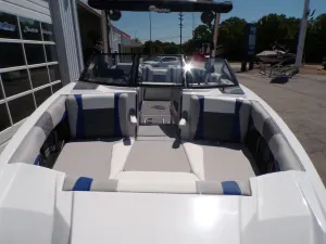 2026-malibu-wakesetter-24-mxz-131746-image21