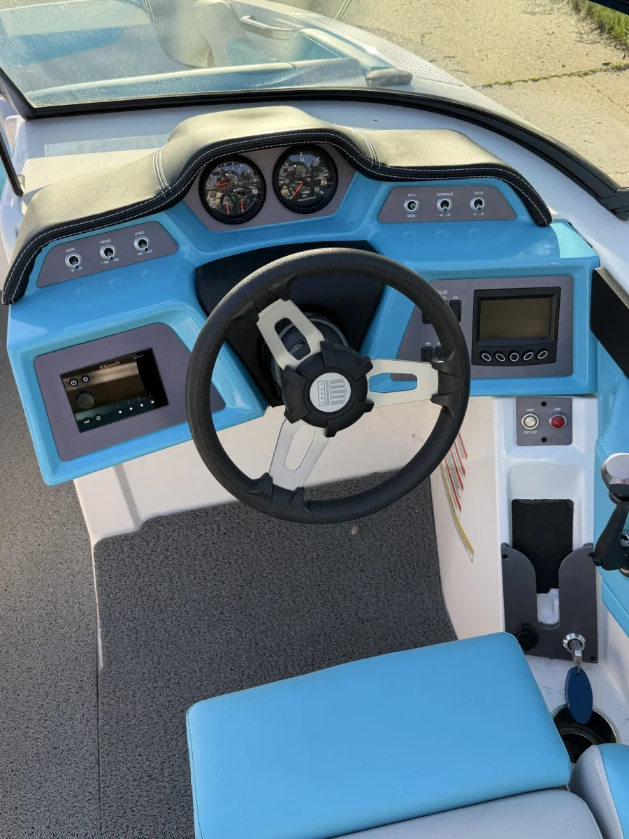 2021-mastercraft-nxt20-136899-image2.webp