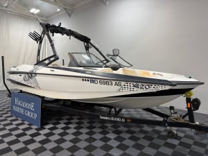2011-axis-a20-136903-image2