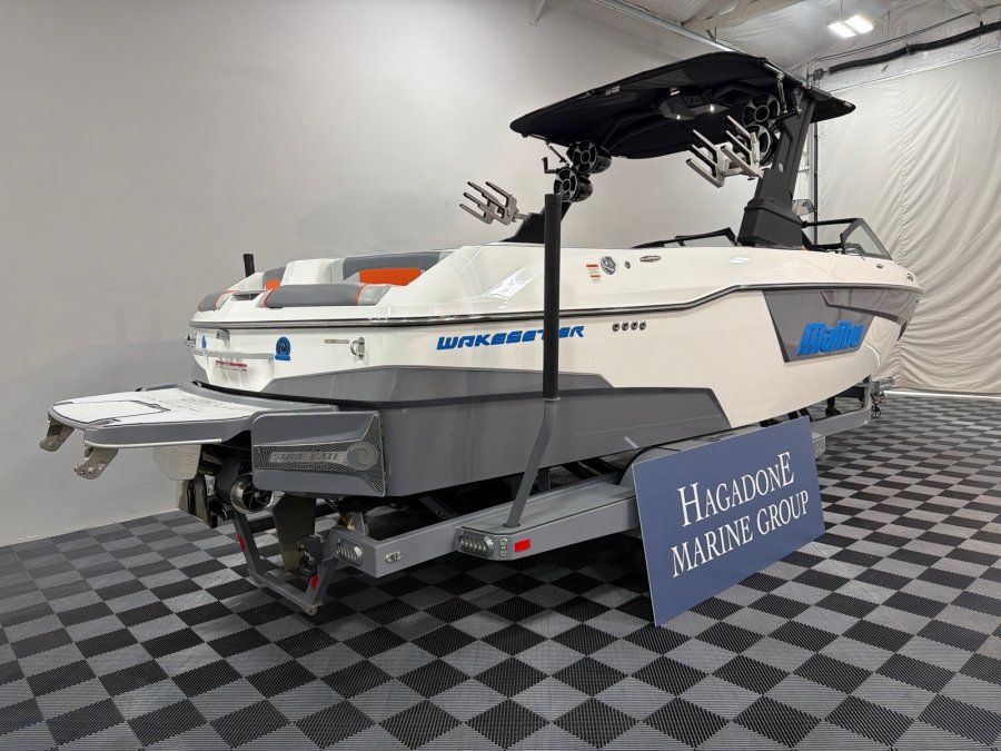 2021-malibu-wakesetter-25-lsv-136905-image3
