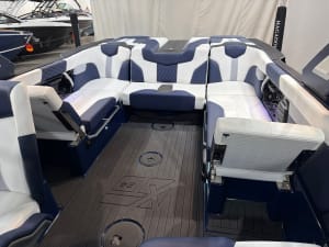 2026-mastercraft-xt24-136908-image13