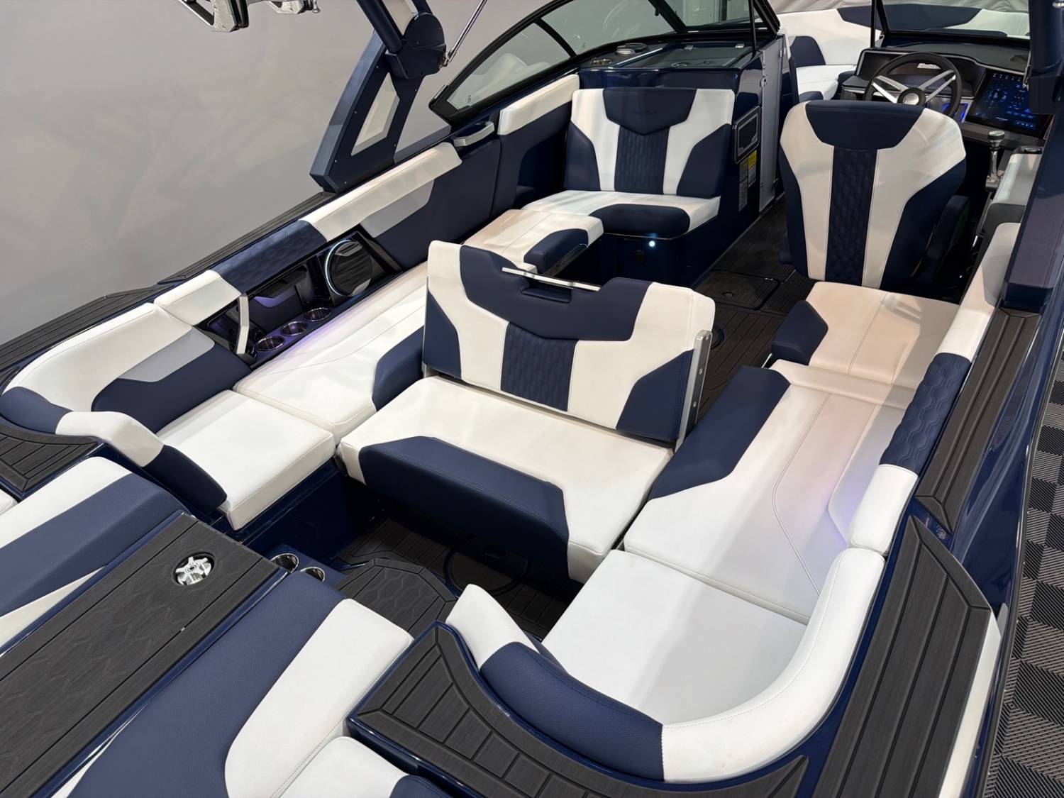 2026 MasterCraft XT24