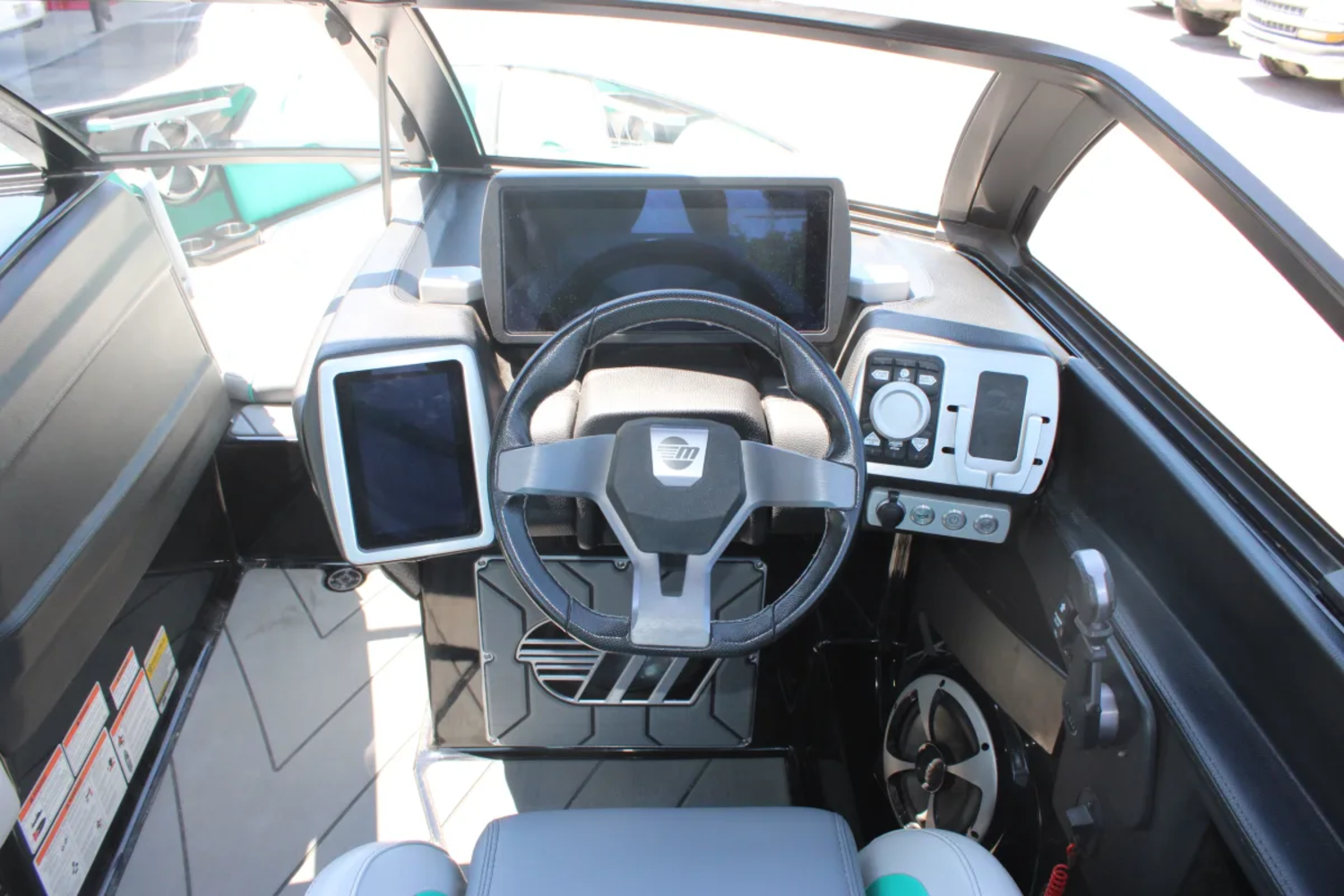 2020 Malibu 25 LSV